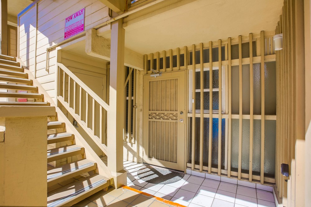 Virtual tour photo 4 of 37 for 3755 Ocean Front Walk UNIT 6