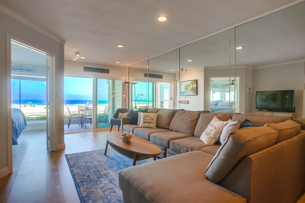 Virtual tour photo 7 of 37 for 3755 Ocean Front Walk UNIT 6