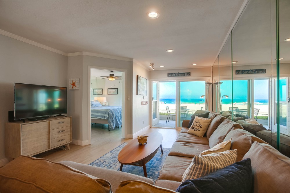Virtual tour photo 8 of 37 for 3755 Ocean Front Walk UNIT 6