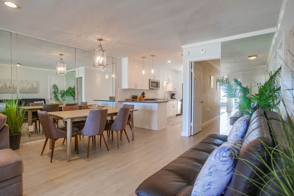 Virtual tour photo 12 of 37 for 3755 Ocean Front Walk UNIT 6