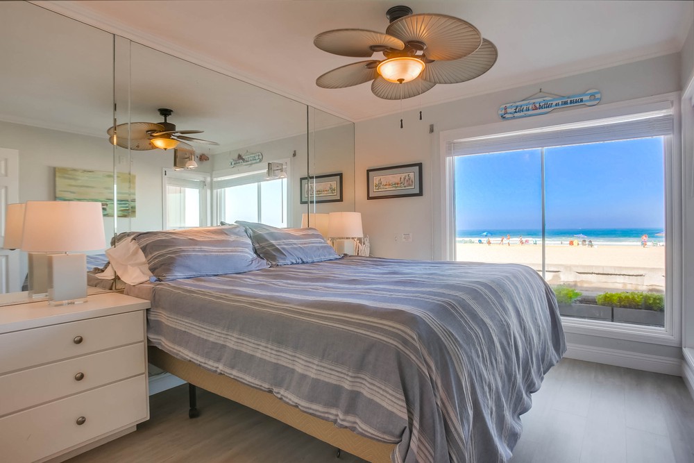 Virtual tour photo 18 of 37 for 3755 Ocean Front Walk UNIT 6