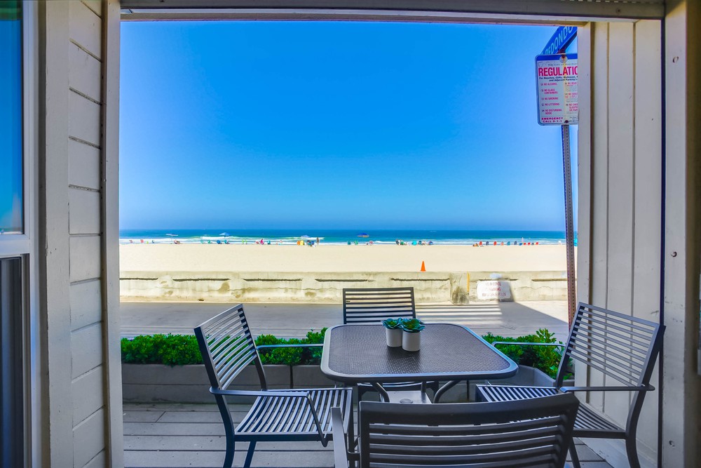 Virtual tour photo 29 of 37 for 3755 Ocean Front Walk UNIT 6