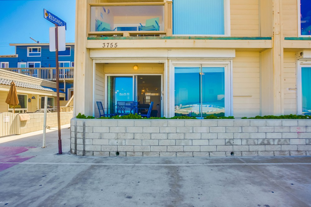 Virtual tour photo 36 of 37 for 3755 Ocean Front Walk UNIT 6