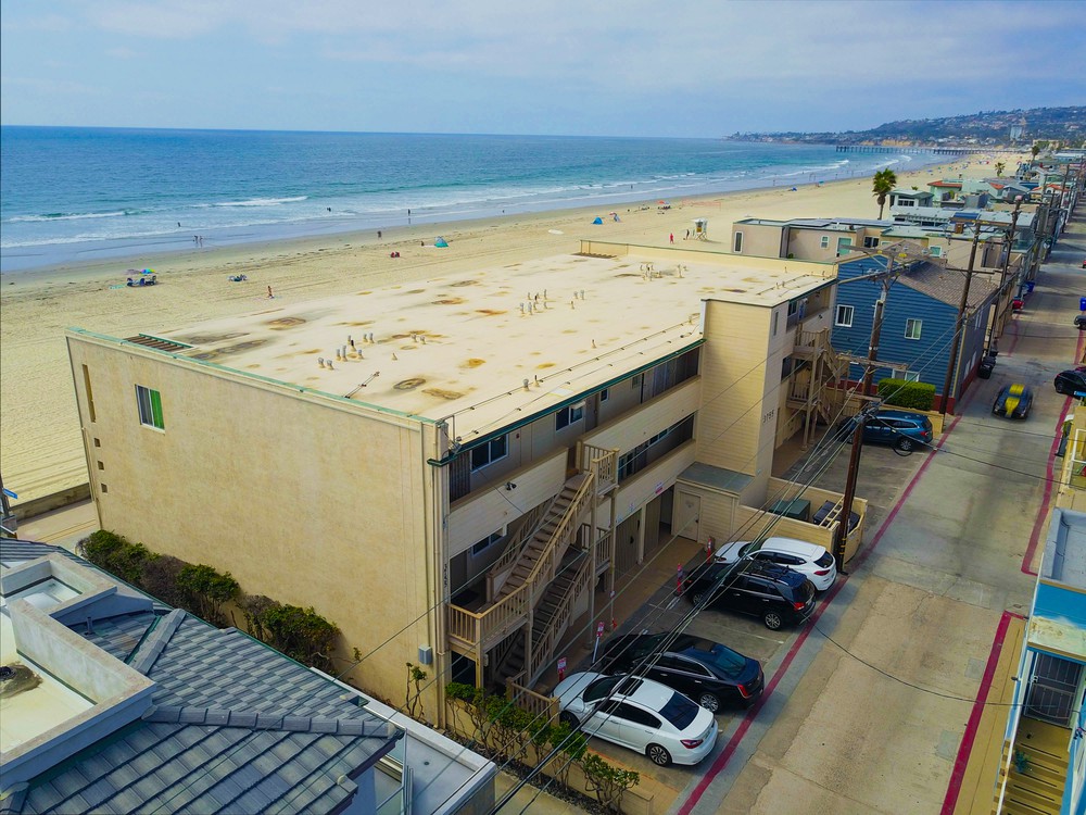 Virtual tour photo 1 of 28 for 3755 Ocean Front Walk