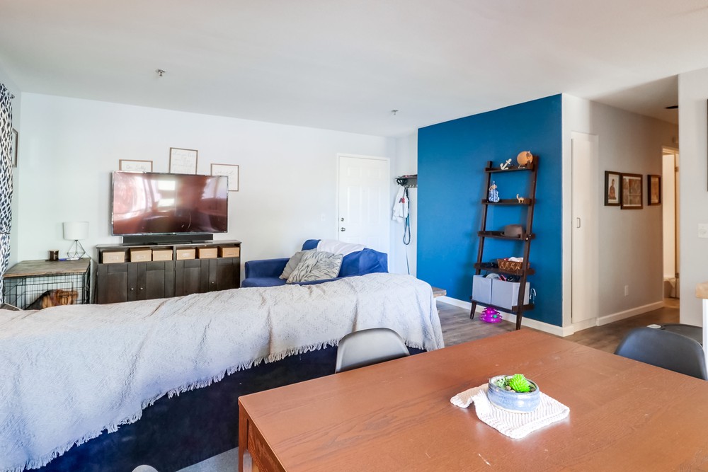 Virtual tour photo 7 of 27 for 3759 Florida St