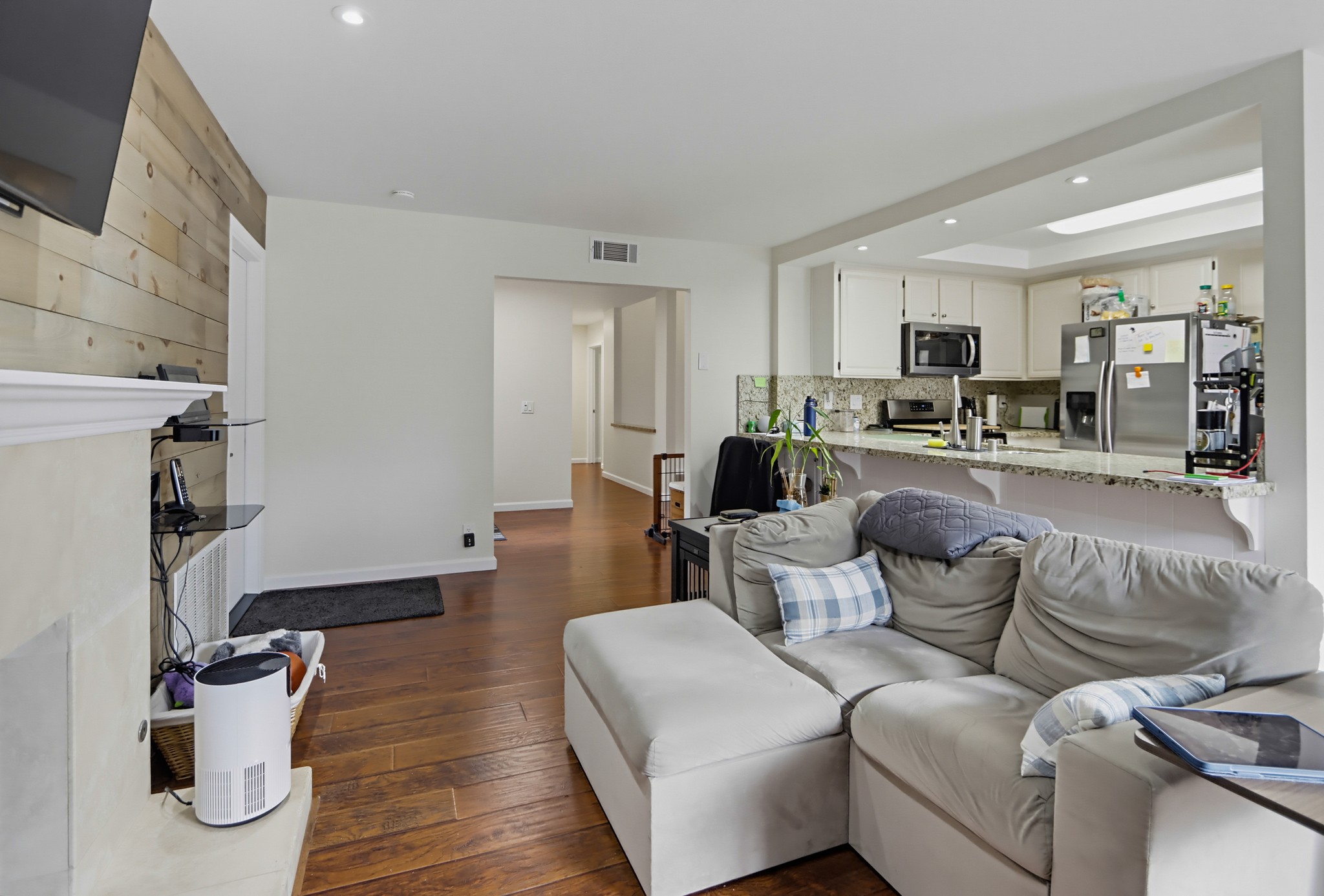 Virtual tour photo 15 of 59 for 376 Camino Elevado