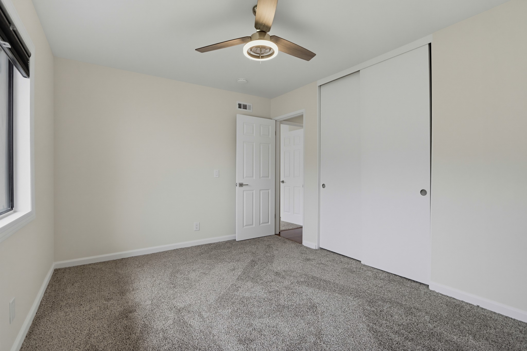 Virtual tour photo 33 of 59 for 376 Camino Elevado