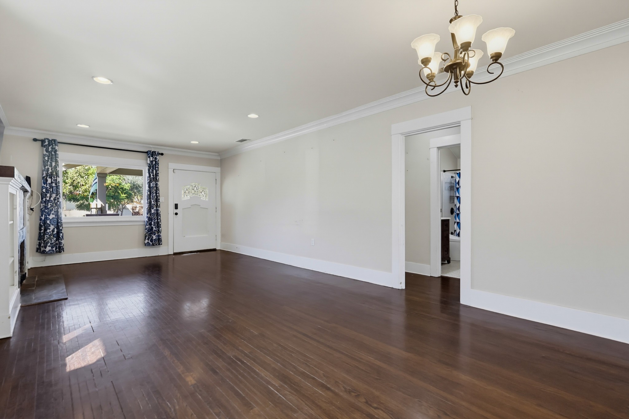 Virtual tour photo 16 of 43 for 376 Orizaba Ave