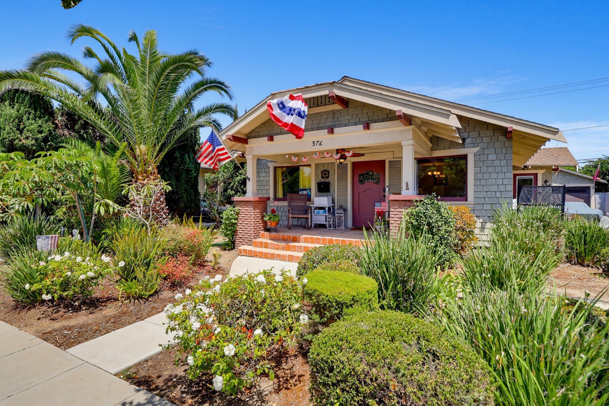 Virtual tour photo 4 of 57 for 376 Orizaba Ave