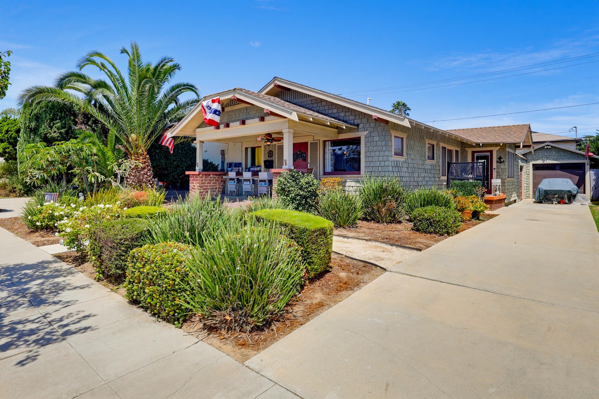 Virtual tour photo 5 of 57 for 376 Orizaba Ave