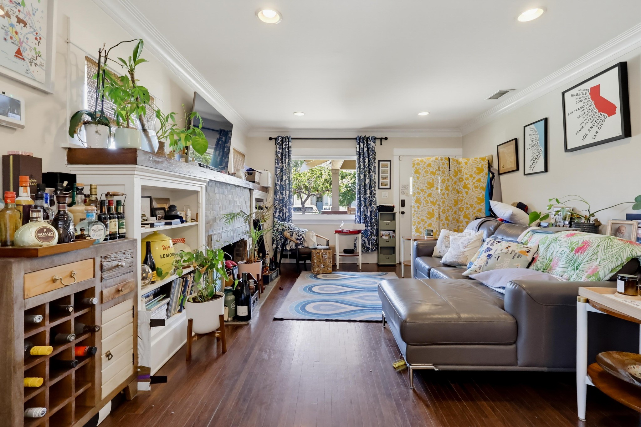 Virtual tour photo 9 of 57 for 376 Orizaba Ave