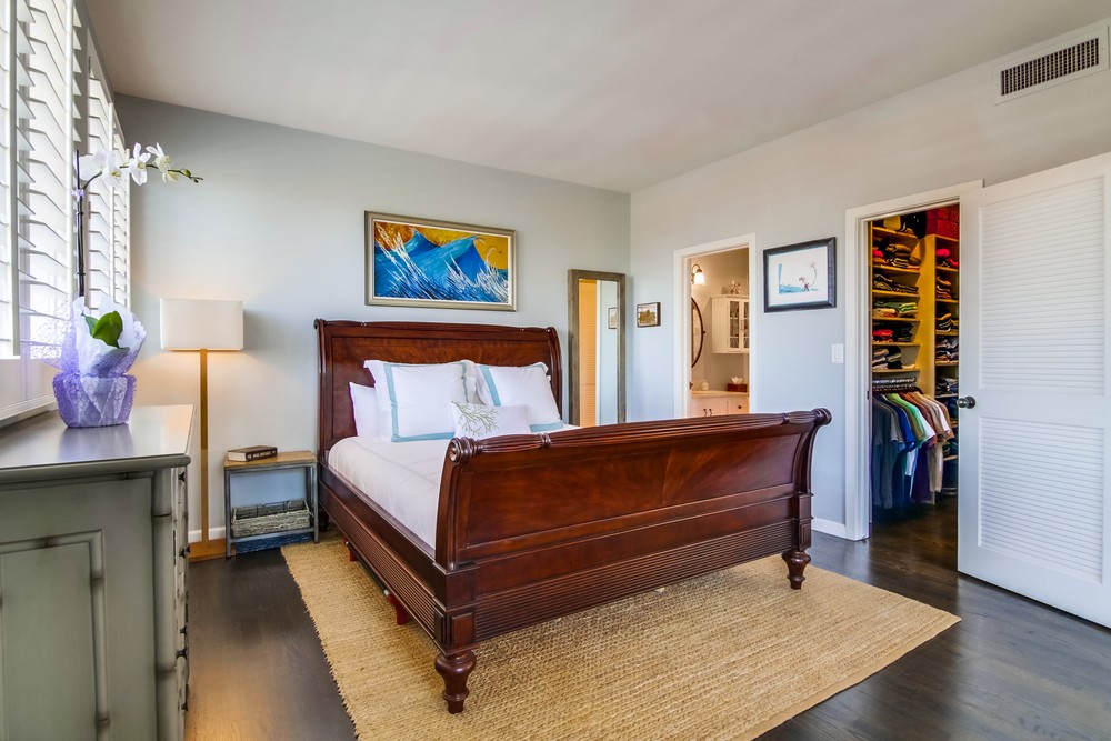 Virtual tour photo 48 of 66 for 376 San Antonio Ave c