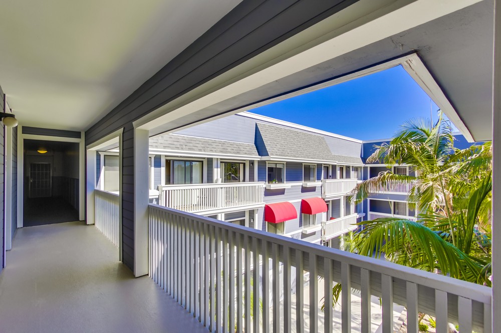 Virtual tour photo 8 of 34 for 3760 Florida Street #305
