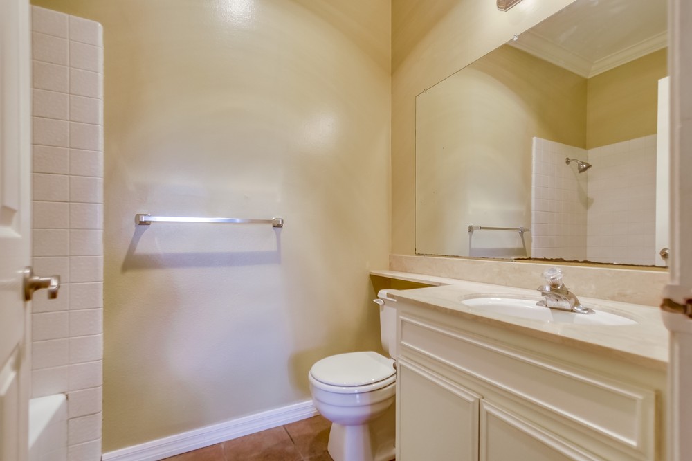 Virtual tour photo 31 of 34 for 3760 Florida Street #305