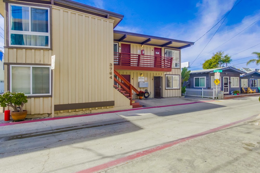 Virtual tour photo 3 of 27 for 3764 Bayside Ln #3