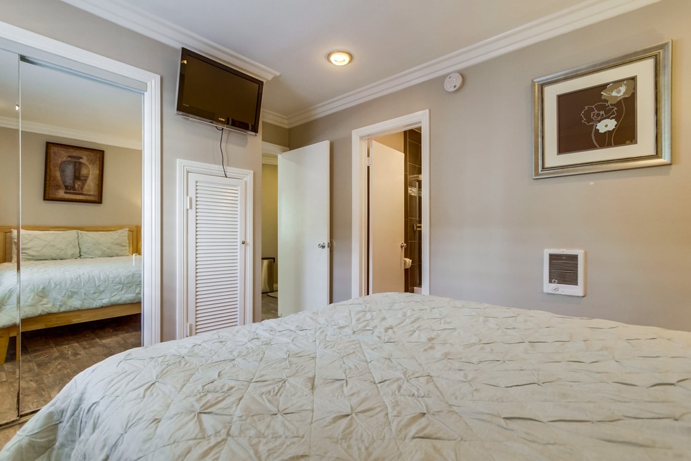 Virtual tour photo 17 of 27 for 3764 Bayside Ln #3