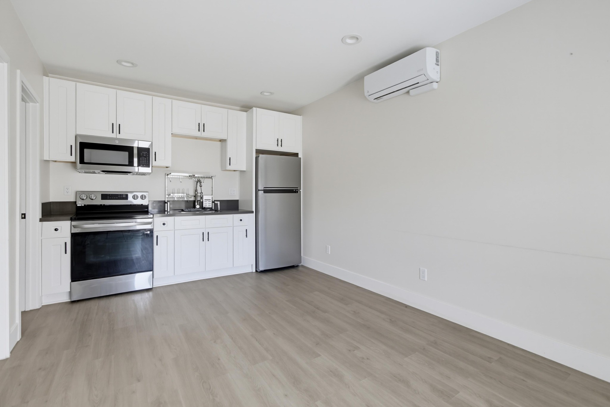 Virtual tour photo 13 of 57 for 3764 Louisiana St