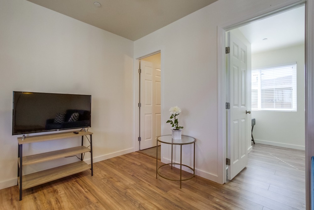 Virtual tour photo 28 of 43 for 3767 32nd St