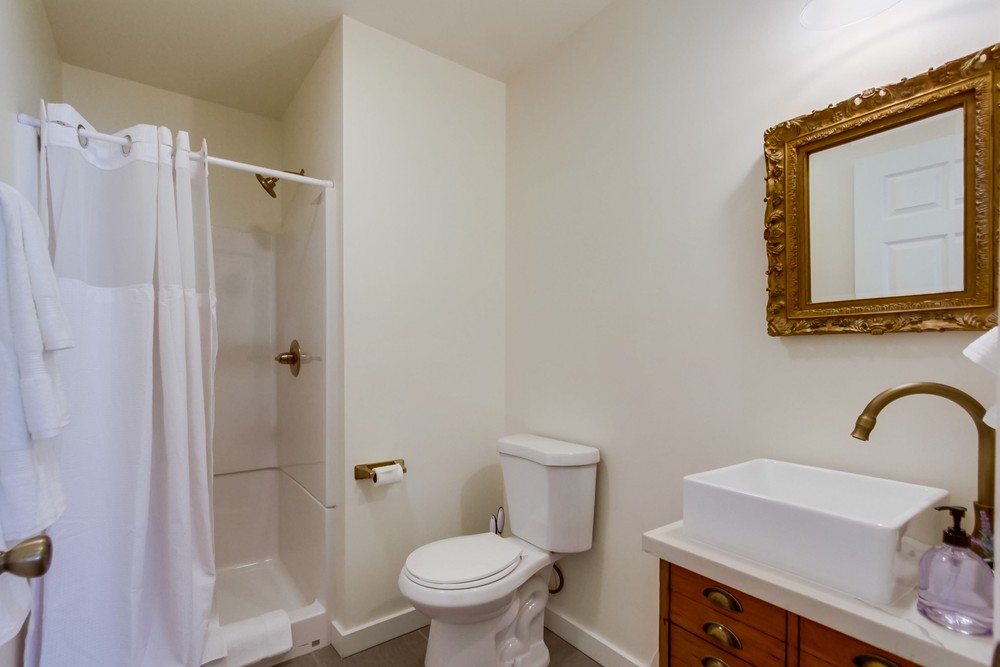 Virtual tour photo 31 of 43 for 3767 32nd St