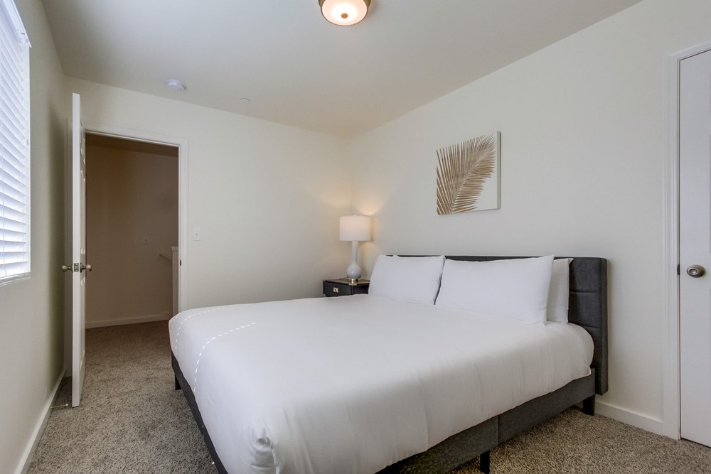 Virtual tour photo 35 of 43 for 3767 32nd St