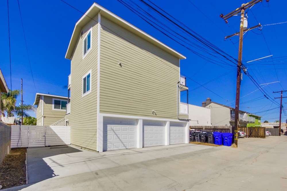 Virtual tour photo 43 of 43 for 3767 32nd St