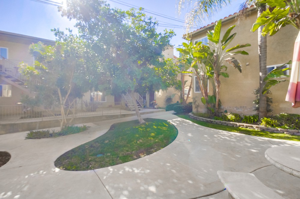 Virtual tour photo 8 of 43 for 3769 Wilson Ave