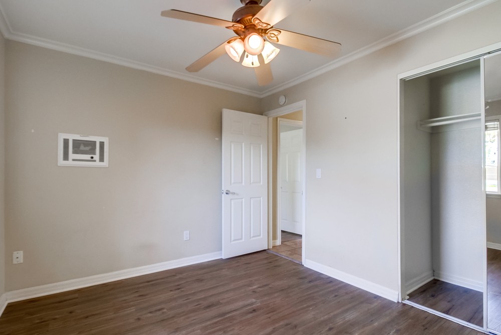 Virtual tour photo 33 of 43 for 3769 Wilson Ave