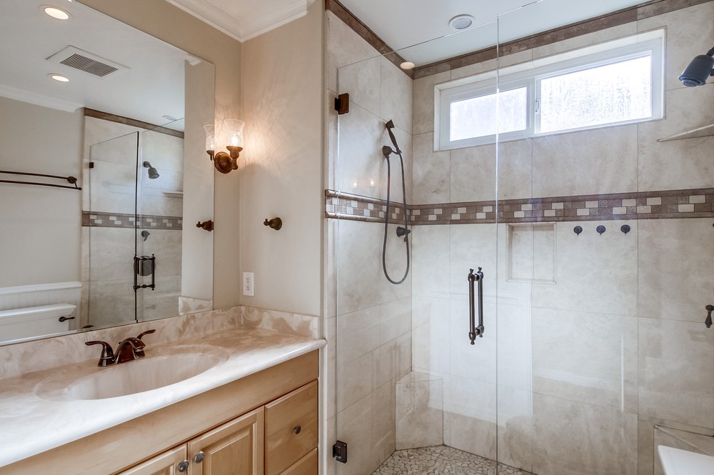 Virtual tour photo 36 of 43 for 3769 Wilson Ave