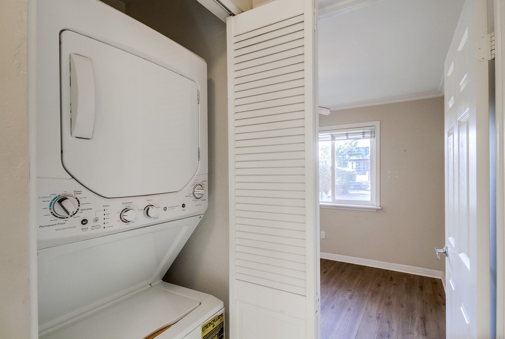 Virtual tour photo 37 of 43 for 3769 Wilson Ave