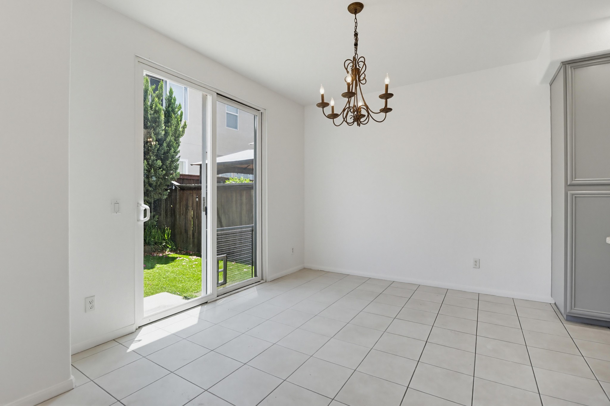 Virtual tour photo 8 of 52 for 377 Callesita Mariola