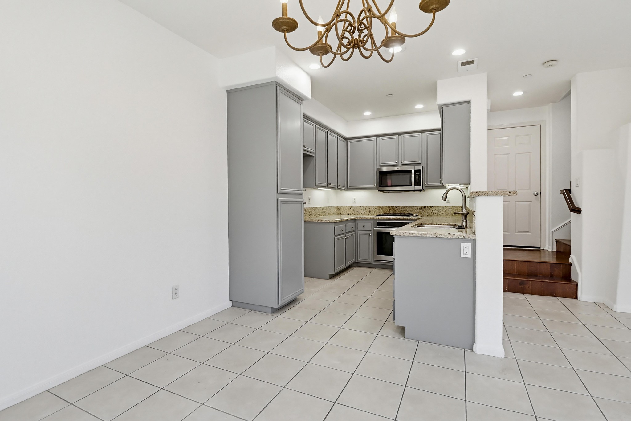 Virtual tour photo 11 of 52 for 377 Callesita Mariola