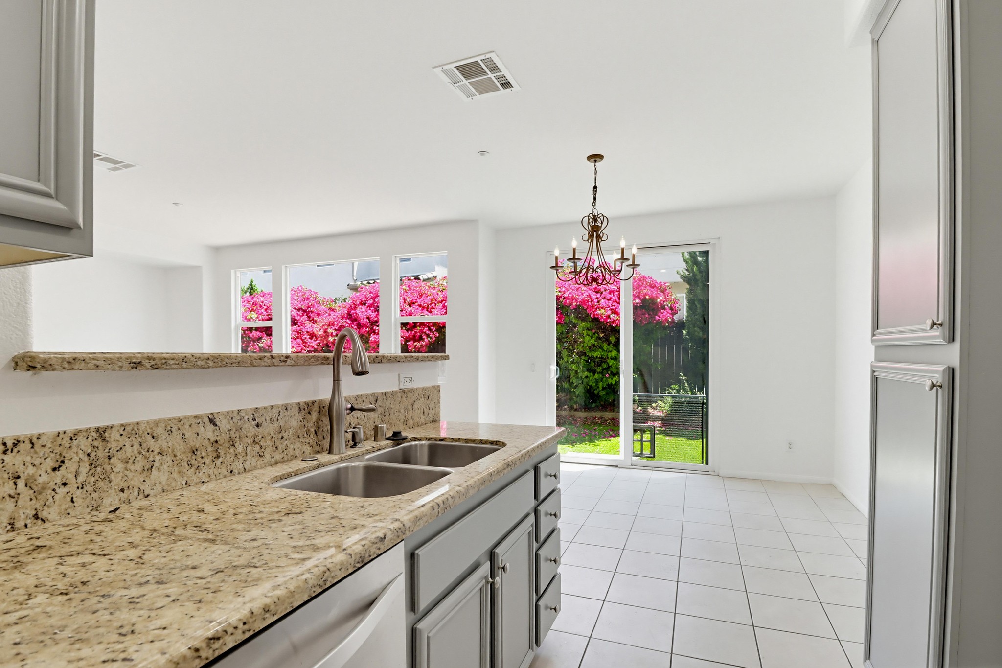 Virtual tour photo 15 of 52 for 377 Callesita Mariola