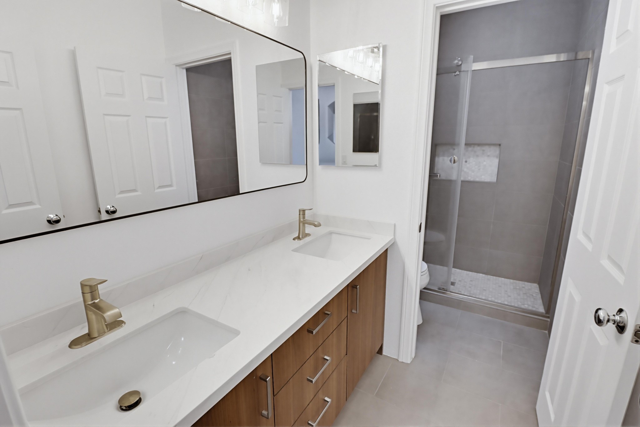 Virtual tour photo 21 of 52 for 377 Callesita Mariola