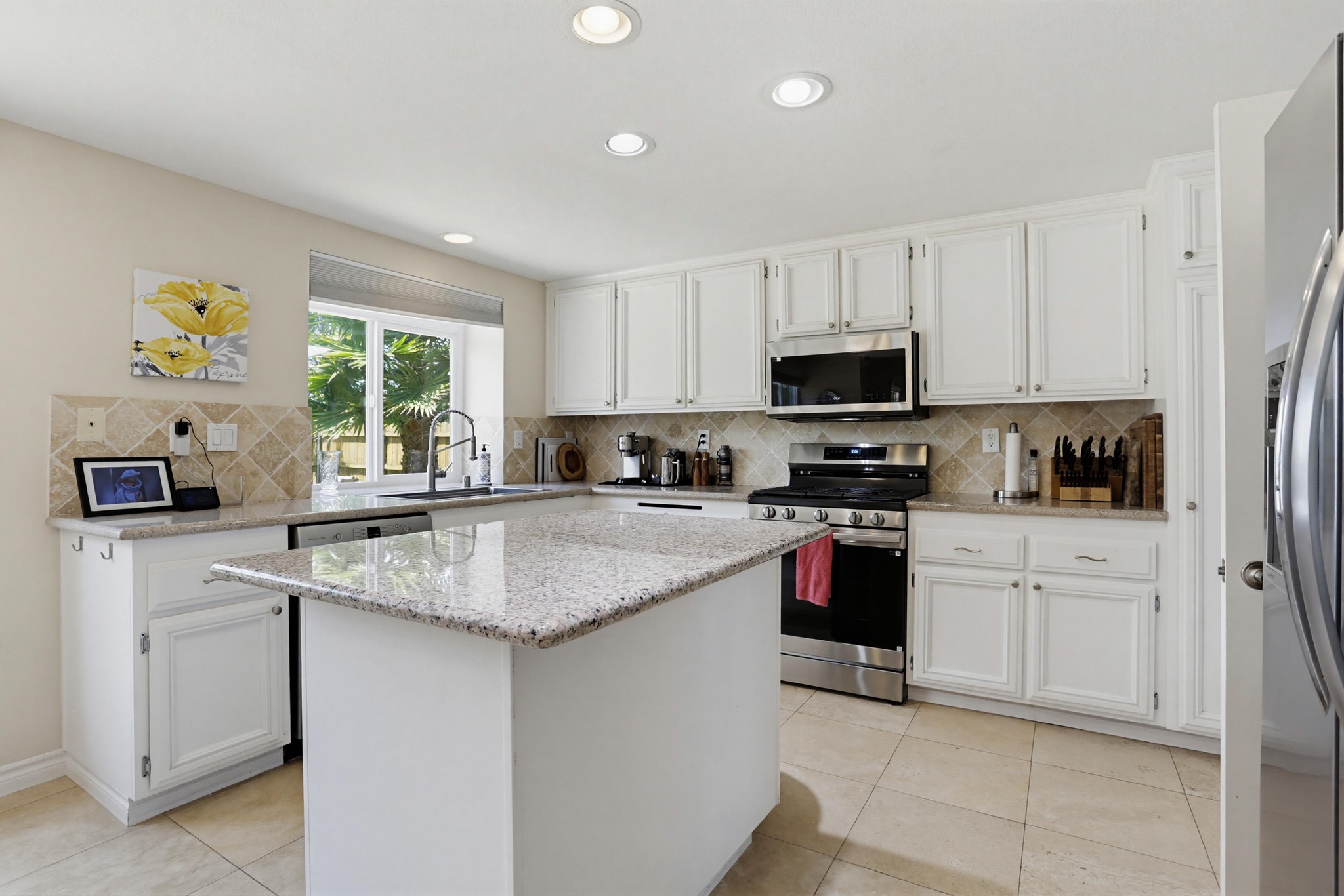 Virtual tour photo 18 of 48 for 377 Moonstone Bay Dr