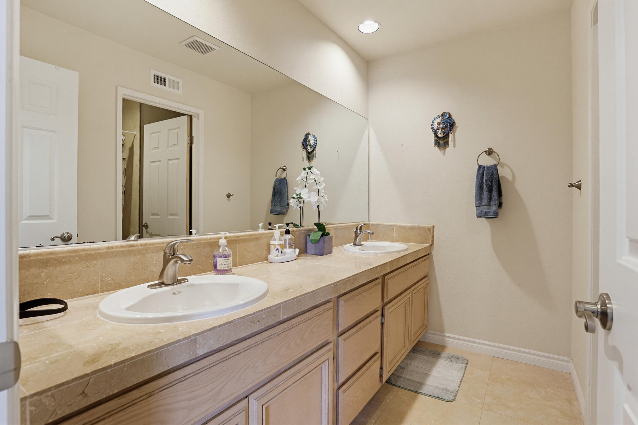 Virtual tour photo 37 of 48 for 377 Moonstone Bay Dr