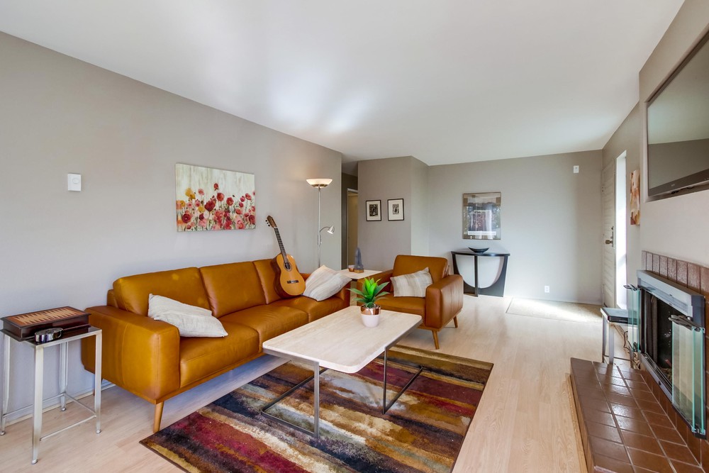 Virtual tour photo 9 of 31 for 3770 Crown Point Dr UNIT 206