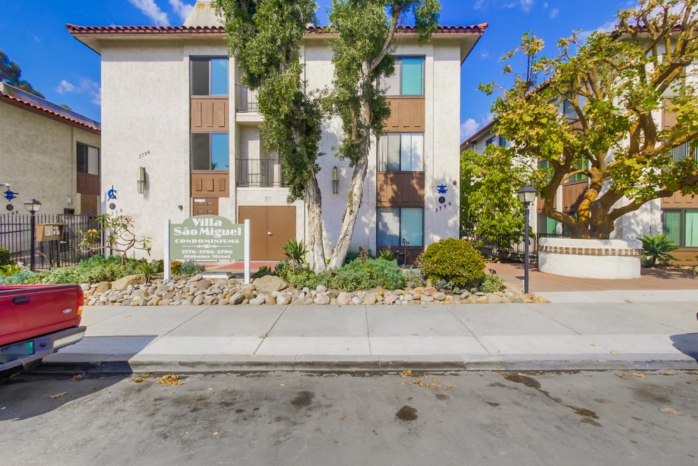 Virtual tour photo 3 of 17 for 3776 Alabama St