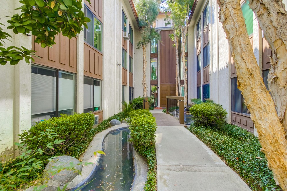Virtual tour photo 6 of 17 for 3776 Alabama St
