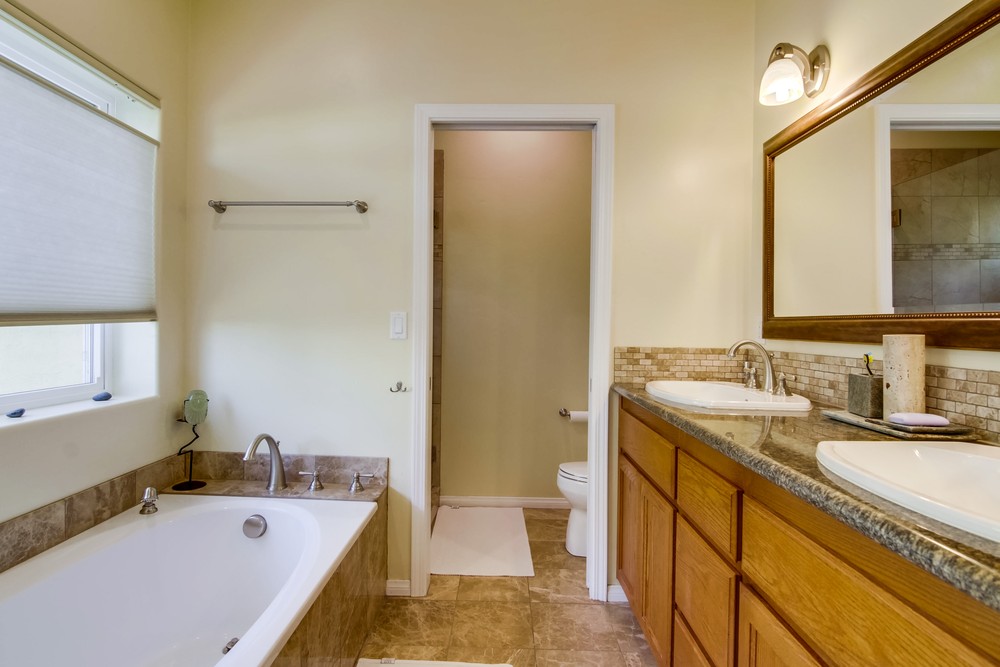Virtual tour photo 36 of 68 for 3776 Mactibby St