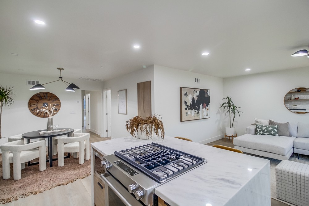 Virtual tour photo 31 of 73 for 3777 Hatton St