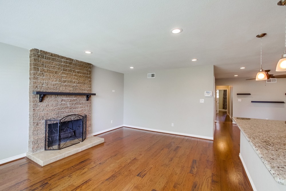 Virtual tour photo 8 of 40 for 3783 Elco St