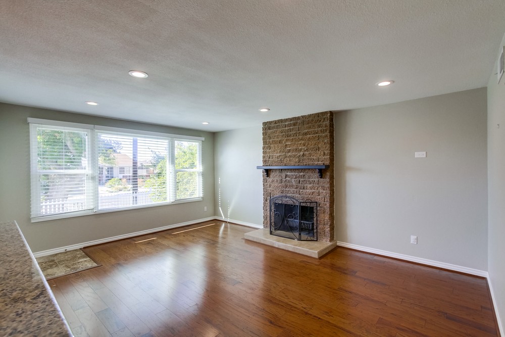 Virtual tour photo 9 of 40 for 3783 Elco St