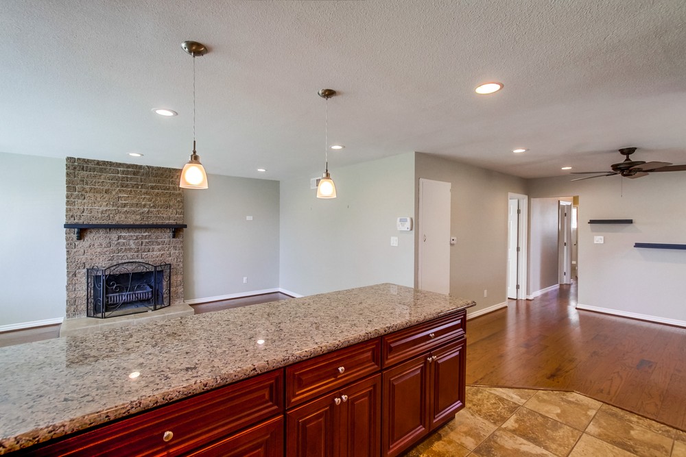 Virtual tour photo 13 of 40 for 3783 Elco St