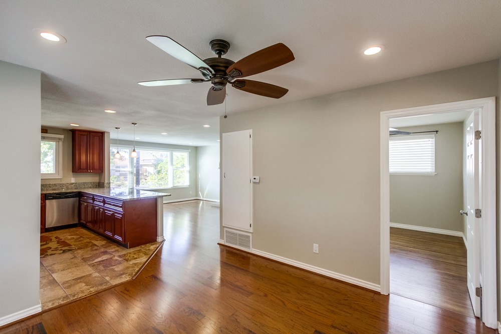 Virtual tour photo 15 of 40 for 3783 Elco St
