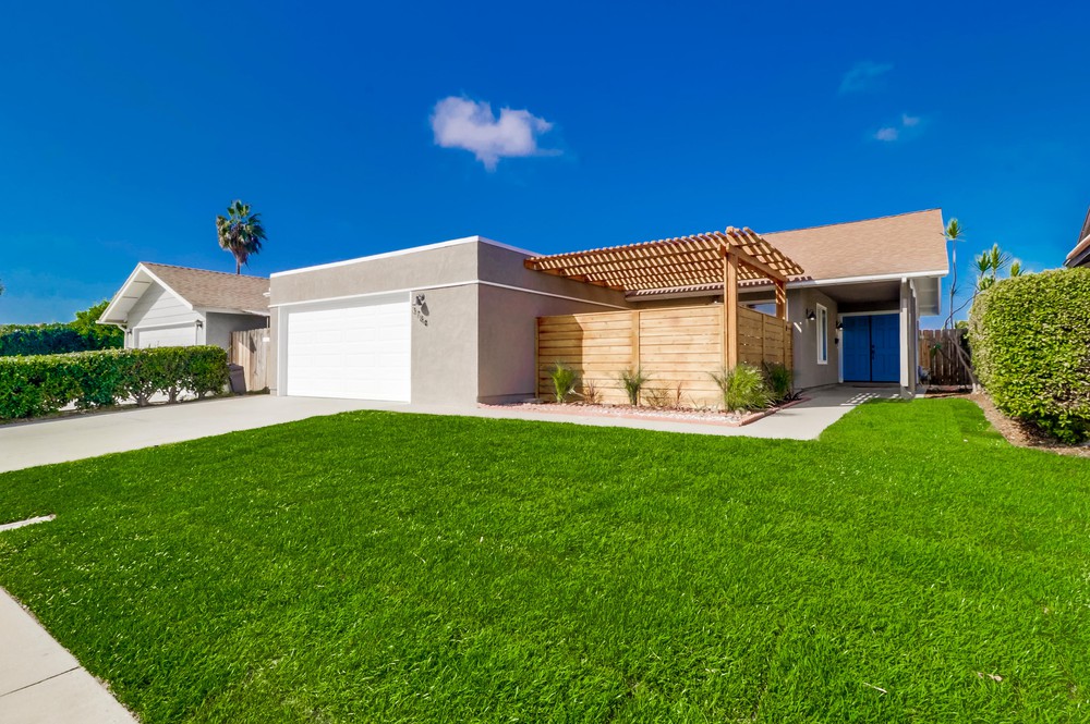 Virtual tour photo 3 of 52 for 3784 Schirra St