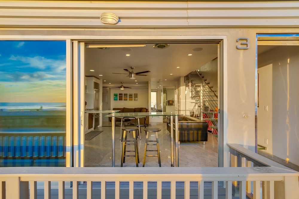 Virtual tour photo 12 of 78 for 3785 Ocean Front Walk #3