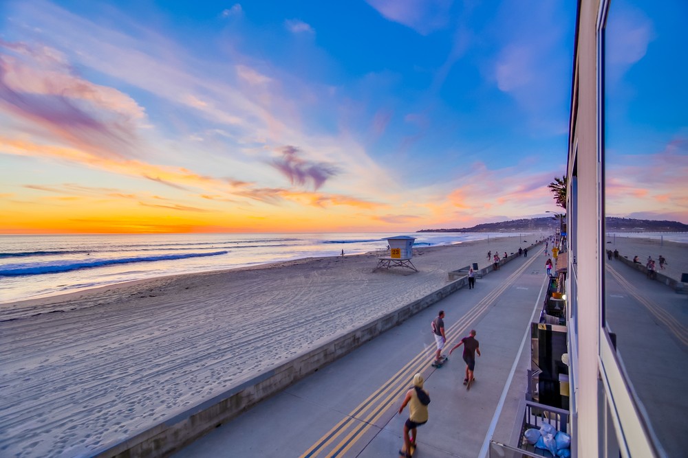 Virtual tour photo 27 of 78 for 3785 Ocean Front Walk #3