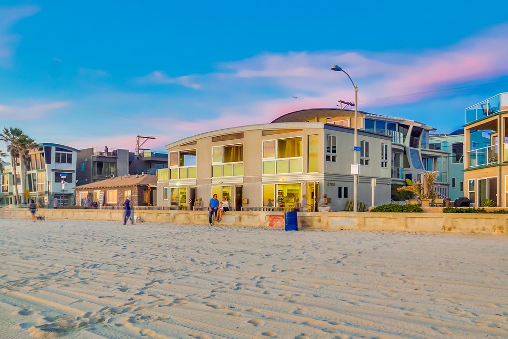 Virtual tour photo 48 of 78 for 3785 Ocean Front Walk #3