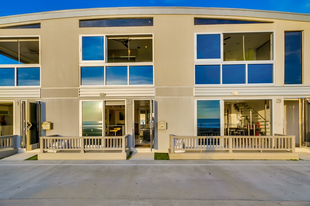 Virtual tour photo 52 of 78 for 3785 Ocean Front Walk #3
