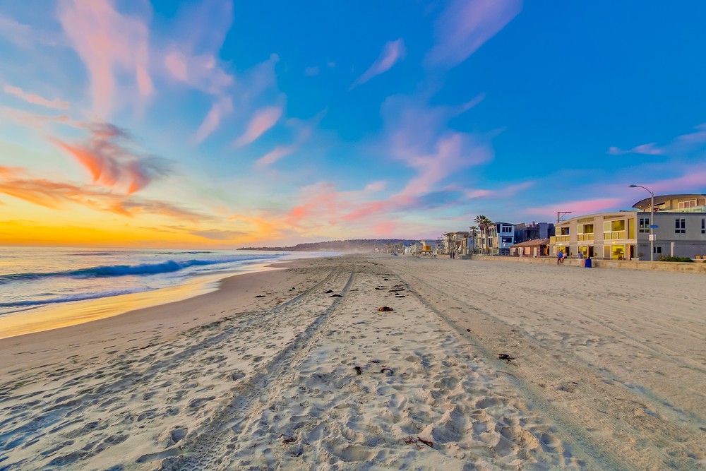 Virtual tour photo 66 of 78 for 3785 Ocean Front Walk #3